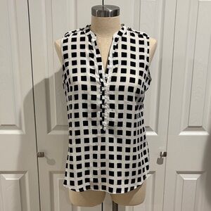 New York & Company Black & White Sleeveless Grid Print Top